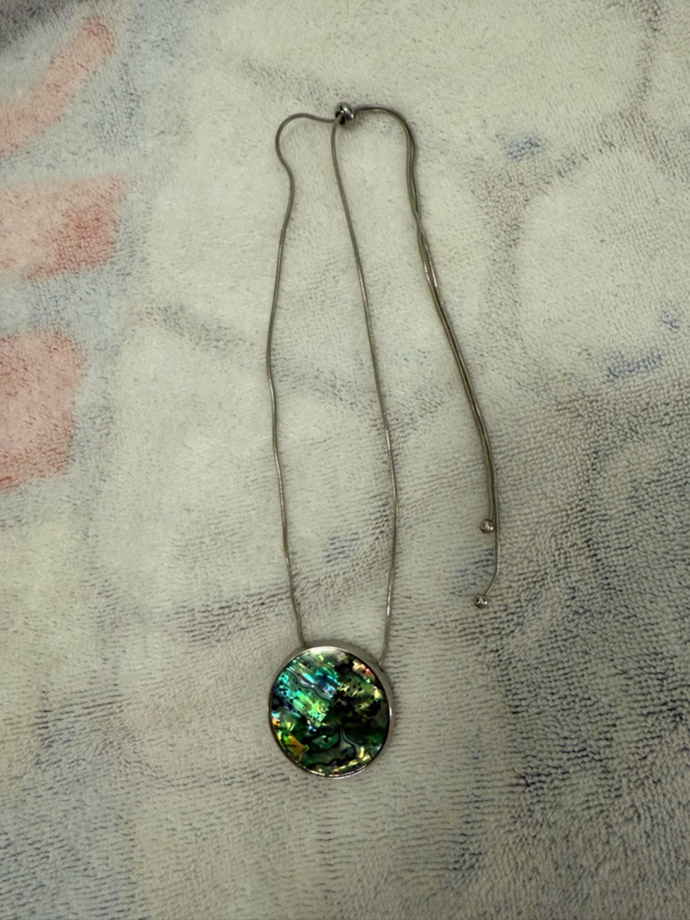 Adjustable necklace